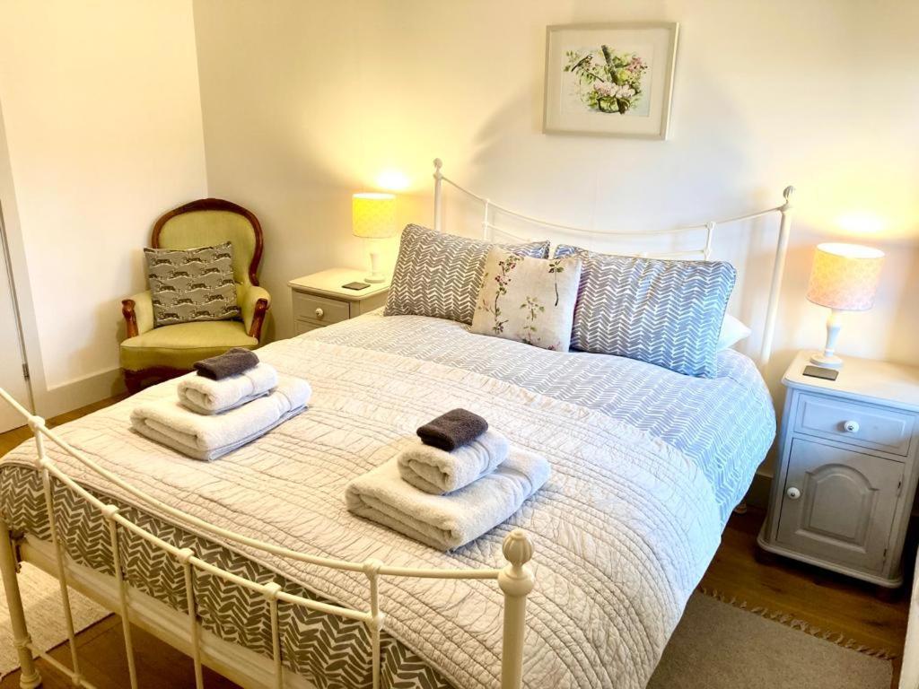 Westbury Cross House Bed & Breakfast Ngoại thất bức ảnh