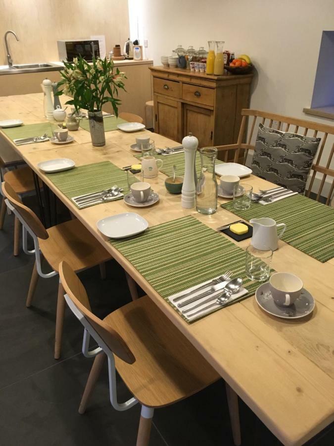 Westbury Cross House Bed & Breakfast Ngoại thất bức ảnh